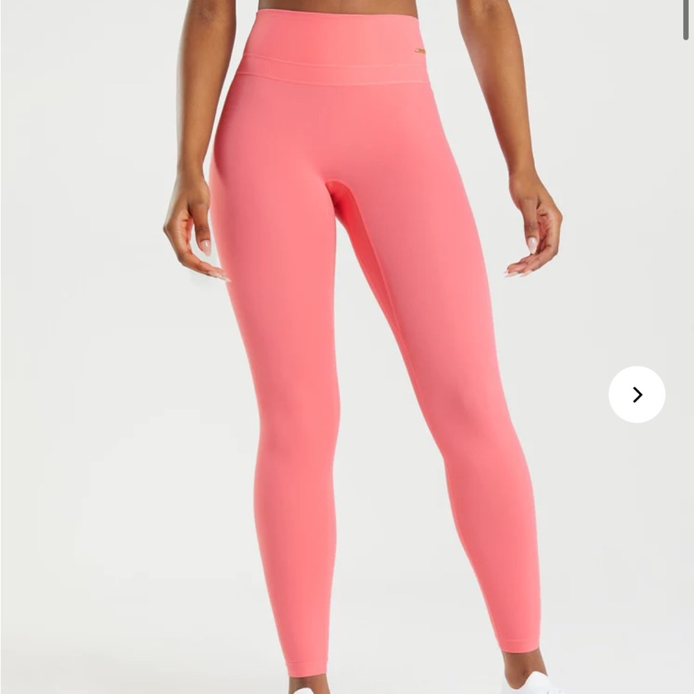 Gym shark leggings